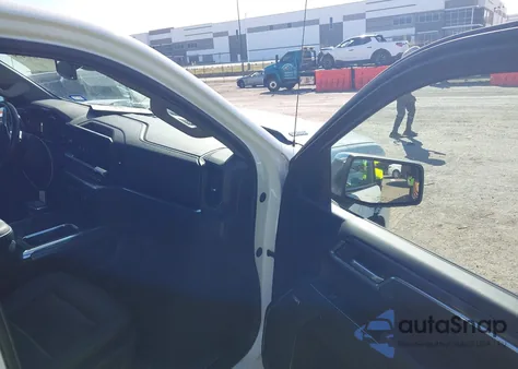 2022 Chevrolet Silverado 1500 4Wd Short Bed Ltz z USA, uszkodzony, nr VIN 1GCUDGET8NZ609504